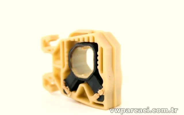 Radyatör Takozu Plastik Beyaz – Touran – 2016 – >> – 5Q0121367E-10