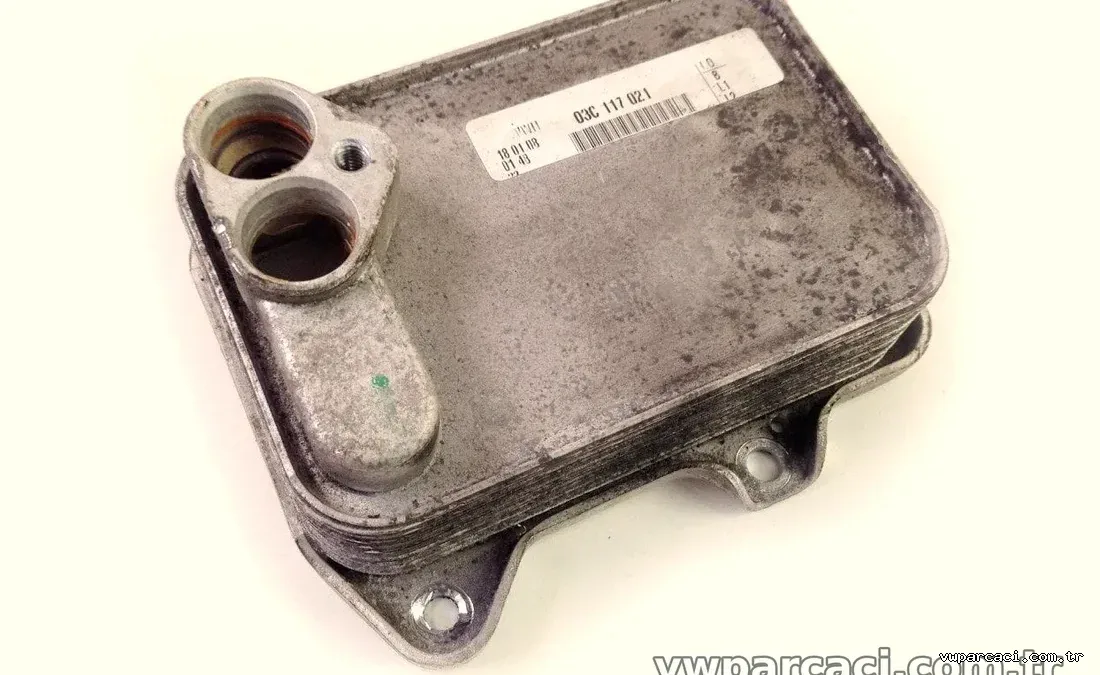 Yağ Soğutucusu -BKG-BLN- Motor - 1.4/1.6 TDİ - Golf -2004-2005 - İTHAL - 03C117021E-2