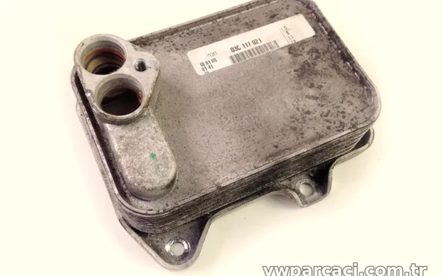 Yağ Soğutucusu -BKG-BLN- Motor – 1.4/1.6 TDİ – Golf -2004-2005 – 03C117021E-2